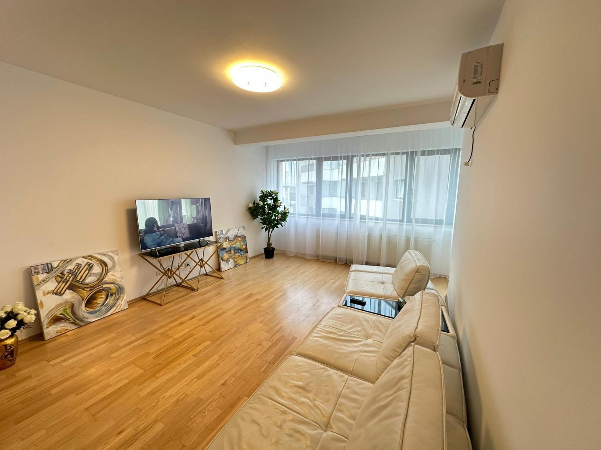 Centru Unirii Luxury Vip Palmier Apartament 2 Camere Cu Terasa Exterioara Amenajata ! Parcare Subterana Privata Climatizata Si Supravegheata Video Dar Doar Cu Rezervare In Limita Locurilor Disponibile !Proprietate In Regim Hoteliep - Nu Are Bucatarie Bucarest Exterior foto